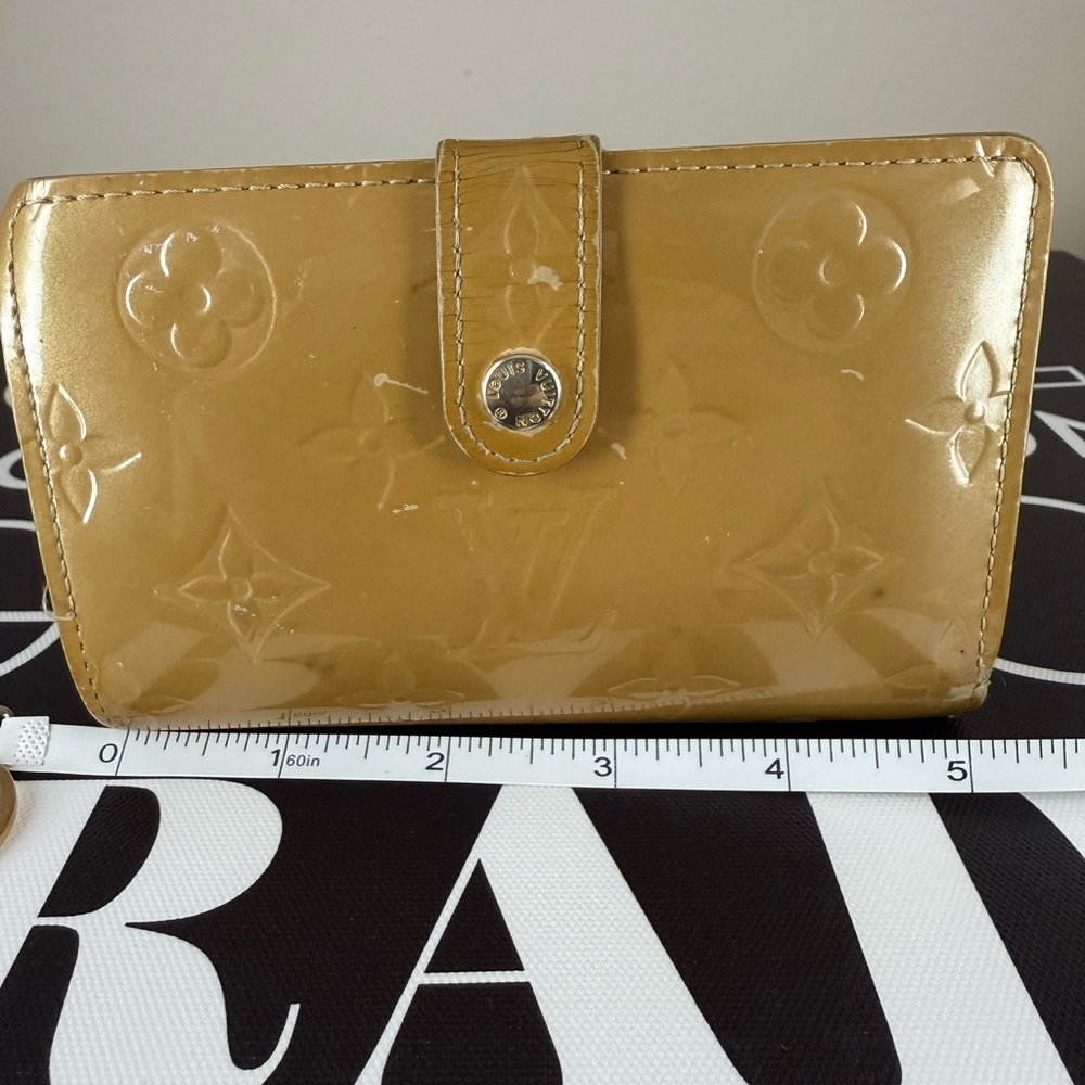 Louis Vuitton Yellow Vernis Patent Wallet - Picture 3 of 6